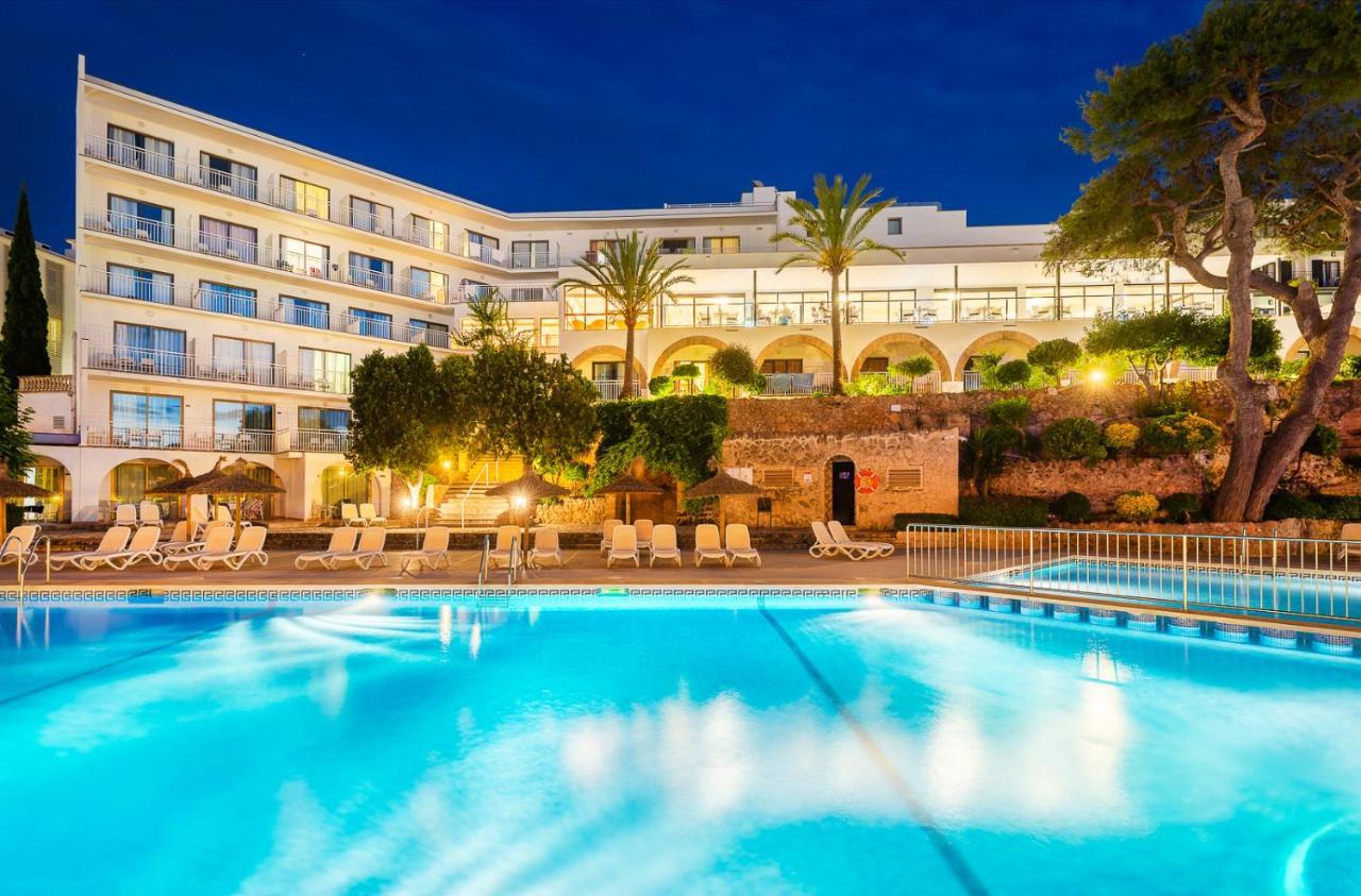 โฮเต็ล แอนด์ อปาร์ตาเมนโตส กาซาบลังกา Hotel ซานตาปอนซา ภายนอก รูปภาพ